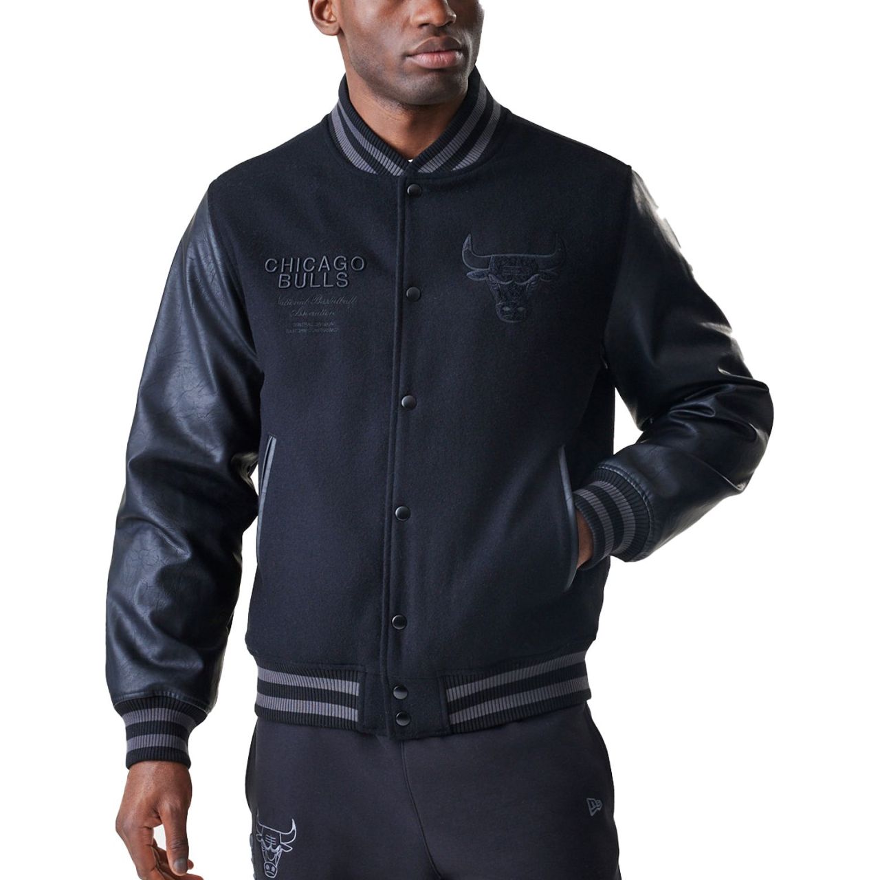 New Era Varsity College Jacke - NBA Chicago Bulls von New Era