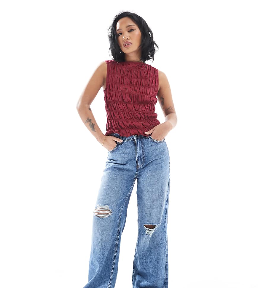 New Look Petite - Zerrissene Jeans in Mittelblau mit weitem Bein von New Look Petite