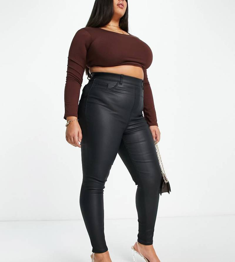New Look Curve - Beschichtete Jeggings in Schwarz von New Look Plus