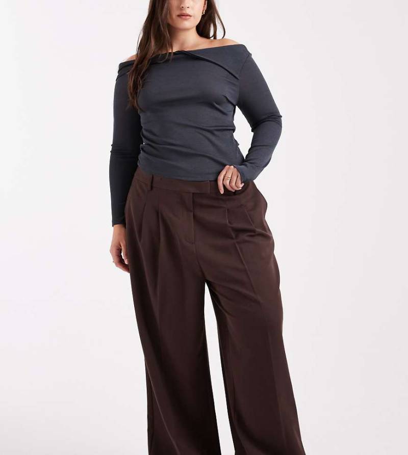 New Look Curve - Hose mit weitem Bein in Dunkelbraun-Brown von New Look Plus