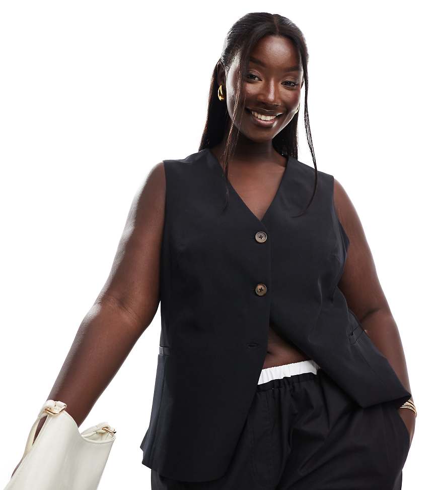 New Look Curve - Longline-Weste in Schwarz von New Look Plus