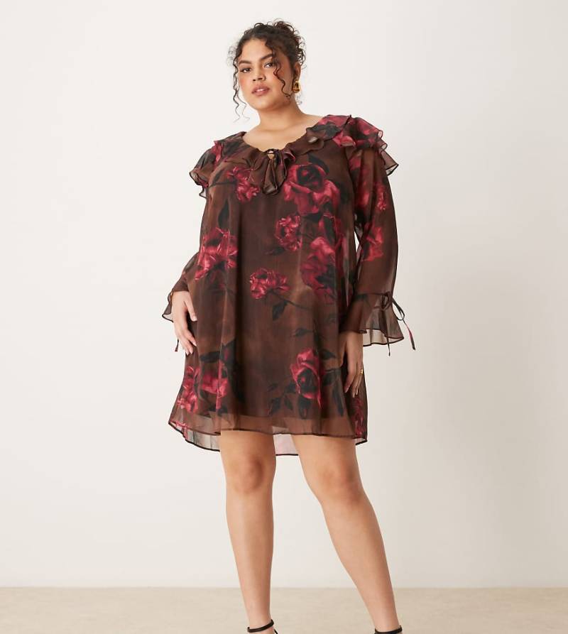 New Look Curve - Minikleid in Braun mit Rüschen und Blumenmuster von New Look Plus