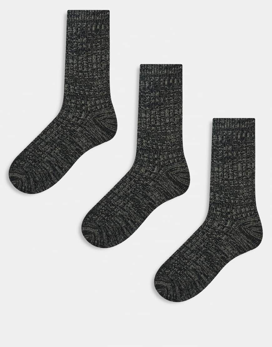 New Look - 3er-Pack gerippte Socken aus schwerem Stoff in Dunkelgrau von New Look