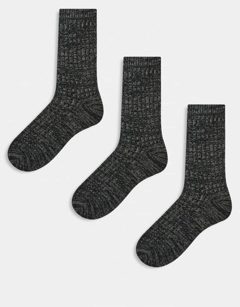 New Look - 3er-Pack gerippte Socken aus schwerem Stoff in Dunkelgrau von New Look