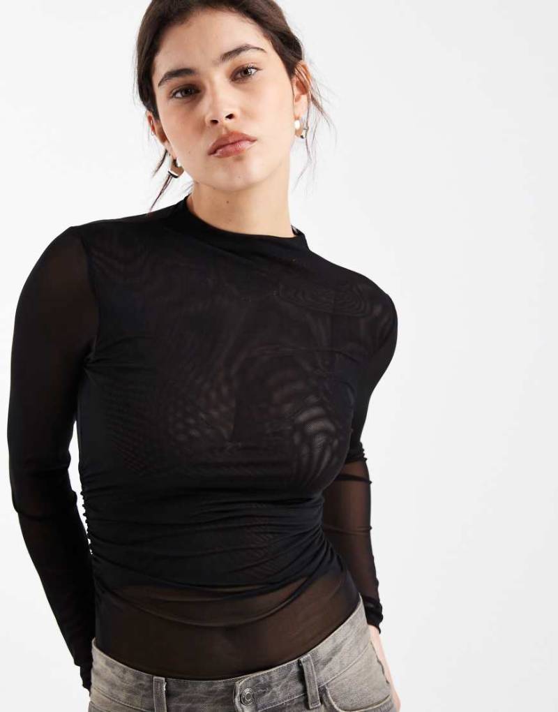 New Look - Body aus Netzstoff in Schwarz mit seitlicher Raffung von New Look