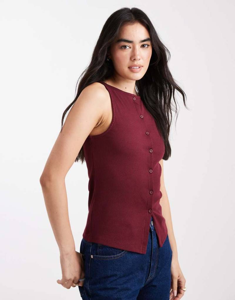 New Look - Durchgeknöpftes Tanktop in Burgunderrot von New Look