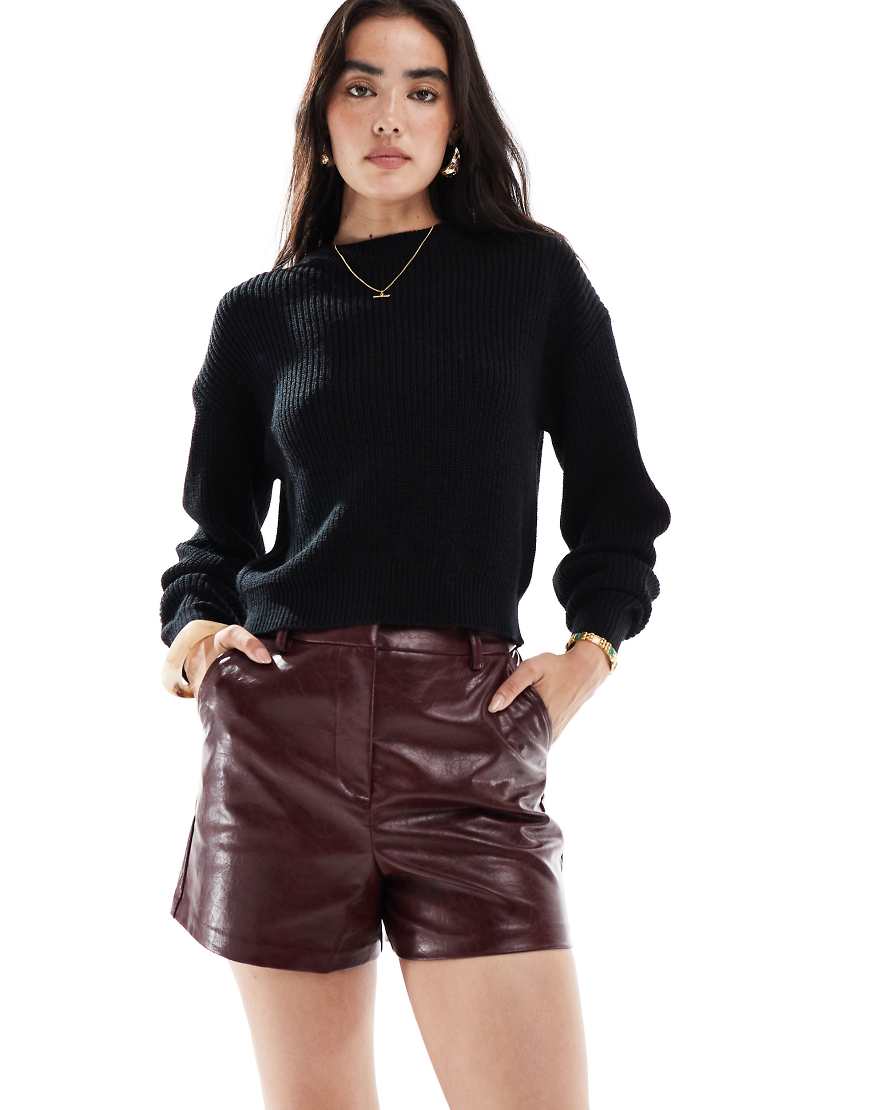 New Look - Elegante Shorts aus PU in Burgunderrot von New Look
