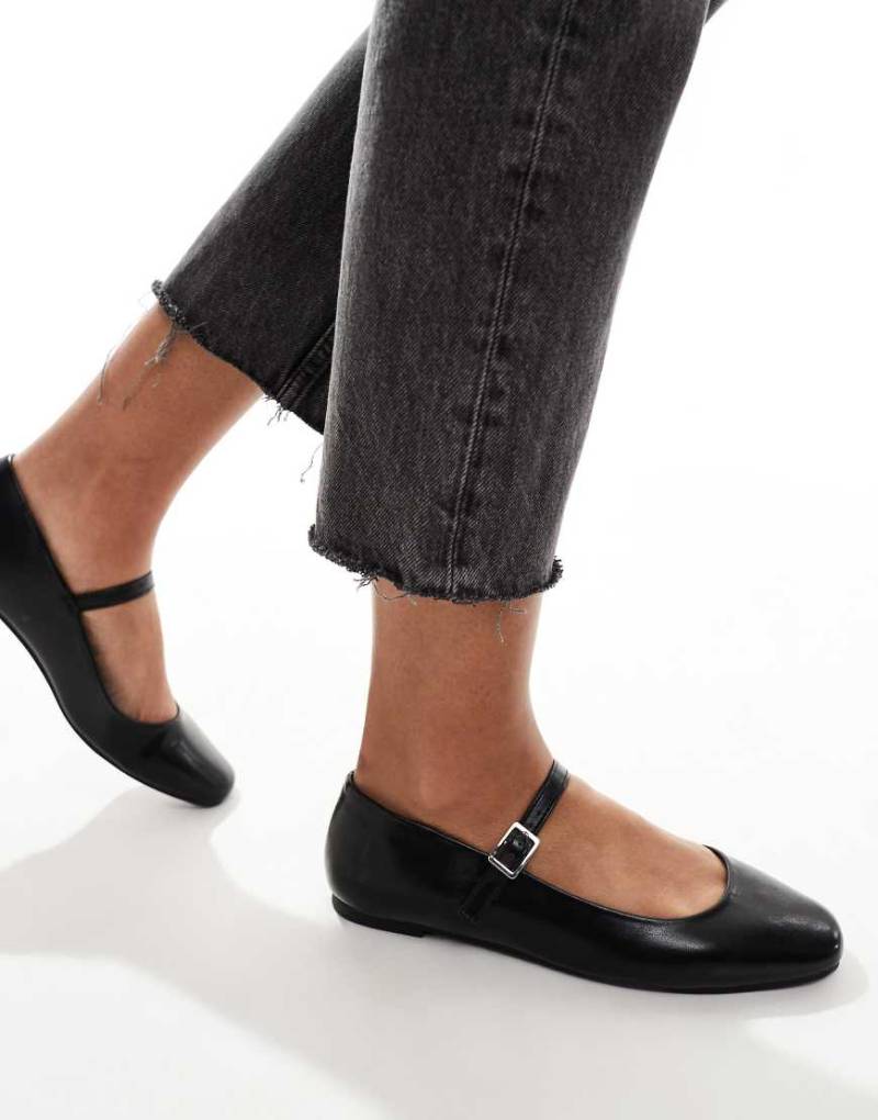 New Look - Flache Ballerinas im Mary Jane-Design in Schwarz von New Look