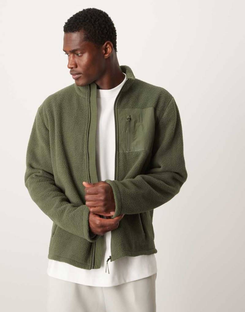 New Look - Fleece-Jacke in dunklem Khaki-Grün von New Look