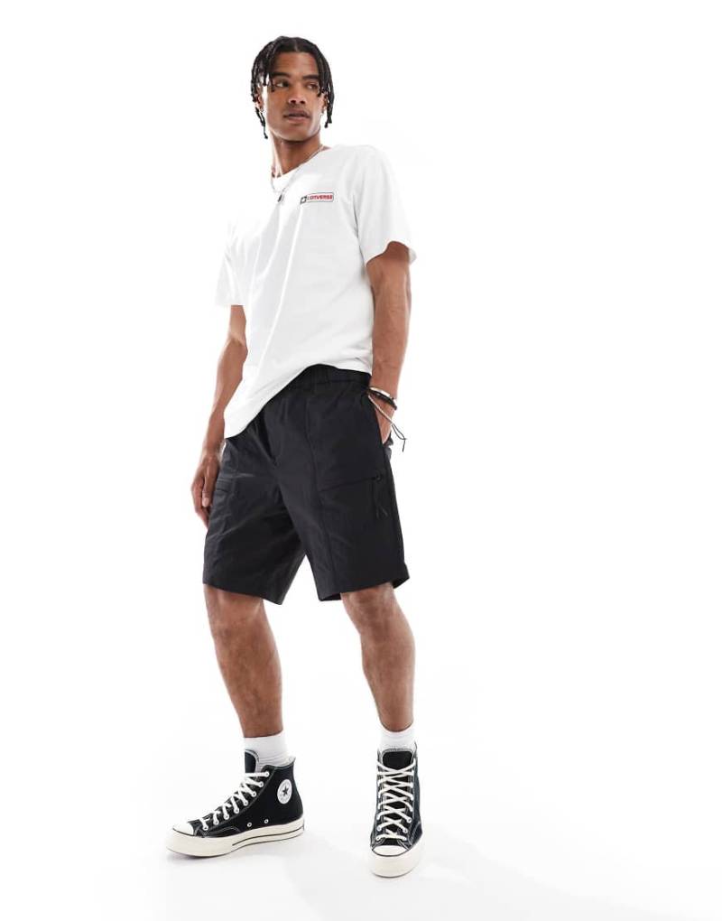 New Look - Funktionale Shorts in Schwarz mit Reißverschluss New Look - Funktionale Shorts in Schwarz mit Reißverschluss von New Look