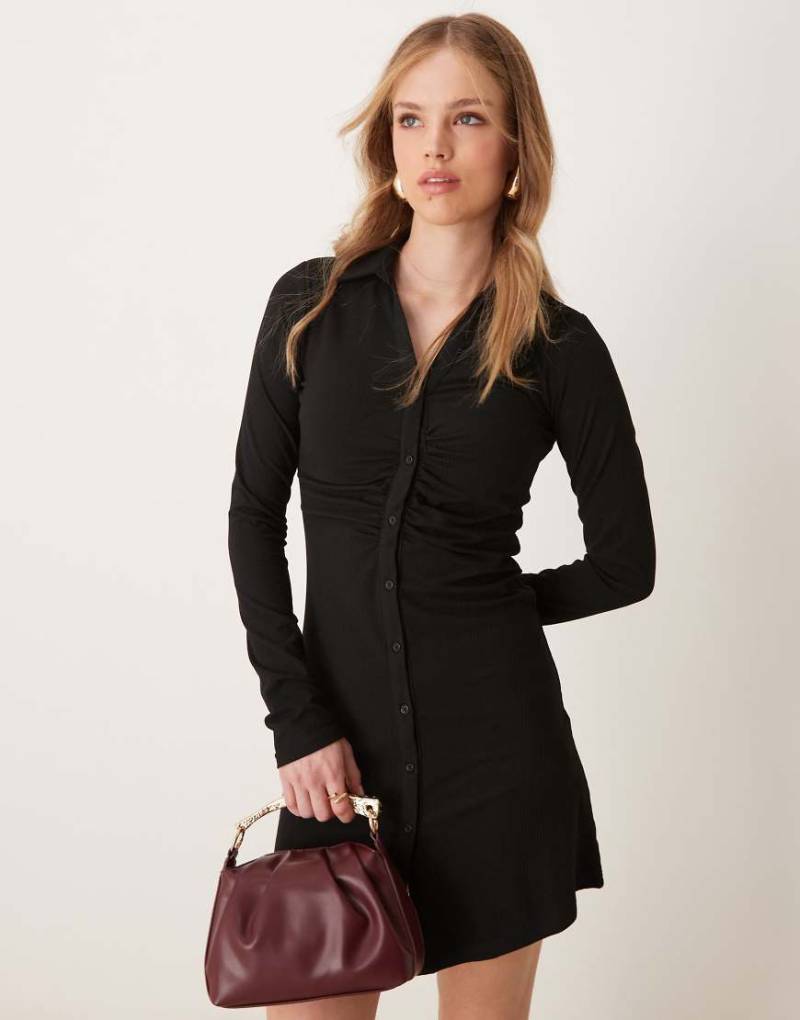 New Look - Gerafftes, langärmliges Mini-Hemdblusenkleid in Schwarz von New Look
