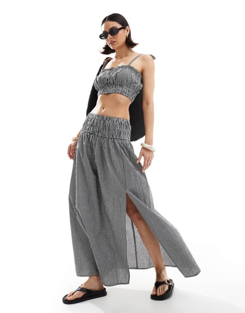 New Look - Gesmokter Midirock mit schwarzem Vichy-Karo, Kombiteil von New Look