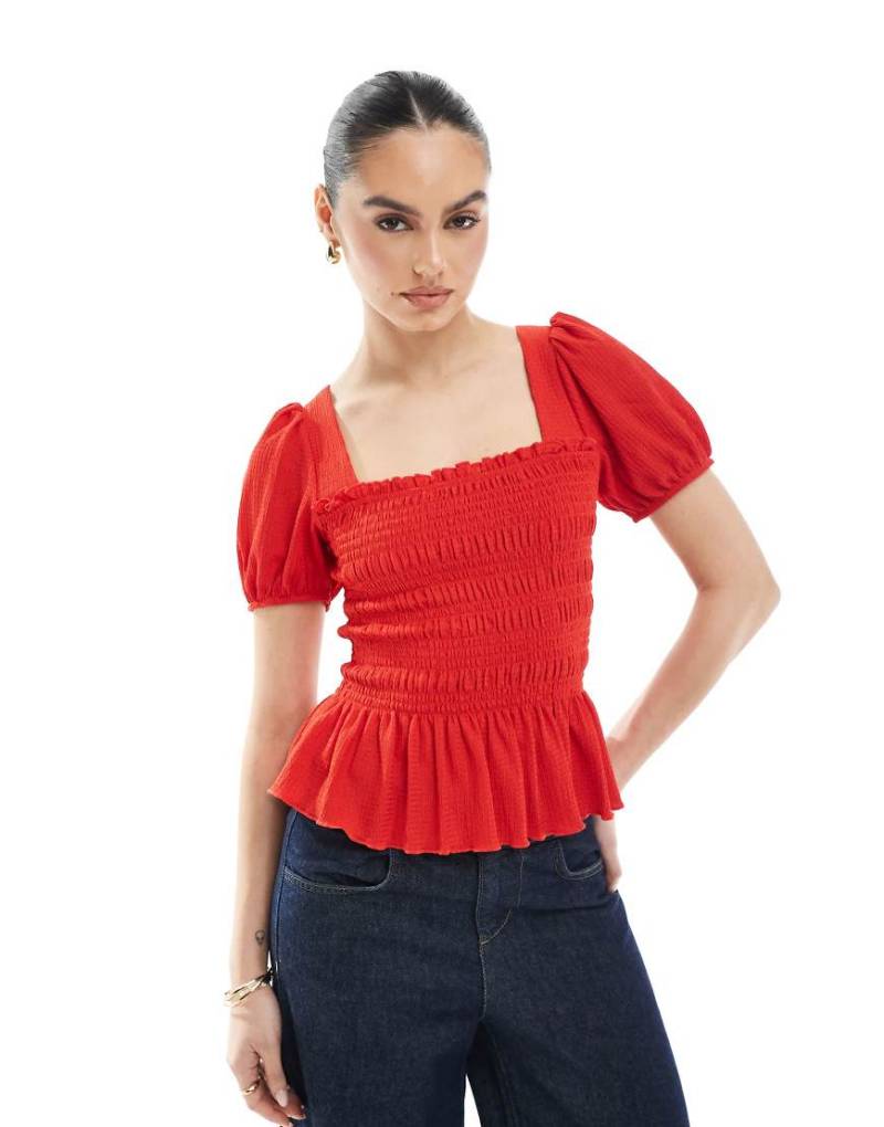 New Look - Gesmoktes Oberteil in Rot mit Puffärmeln von New Look