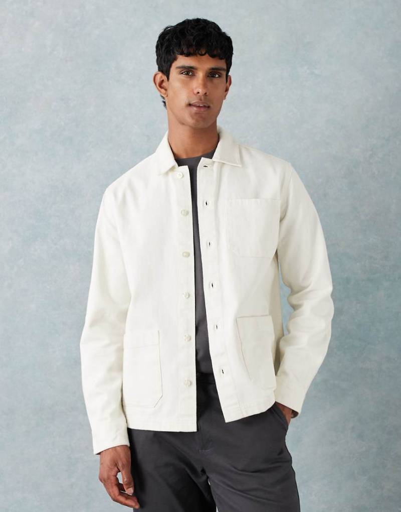 New Look - Hemdjacke aus Twill in Wollweiß von New Look