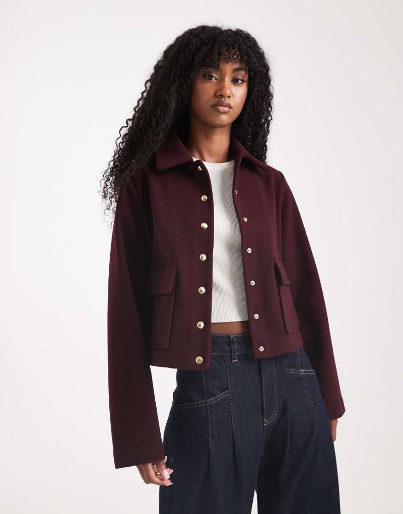 New Look - Hemdjacke in Burgunderrot mit Knopfleiste von New Look