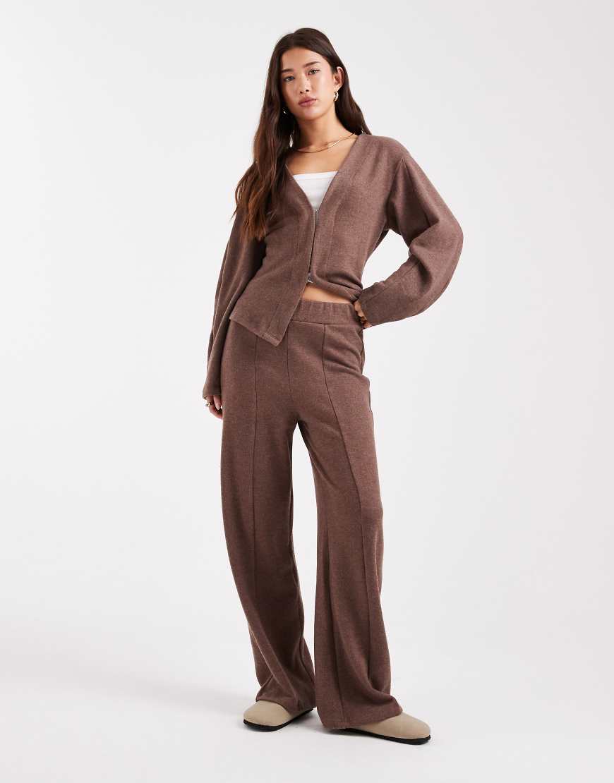 New Look - Hose in Braun mit Ziernaht vorne, Kombiteil-Brown New Look - Hose in Braun mit Ziernaht vorne, Kombiteil-Brown von New Look