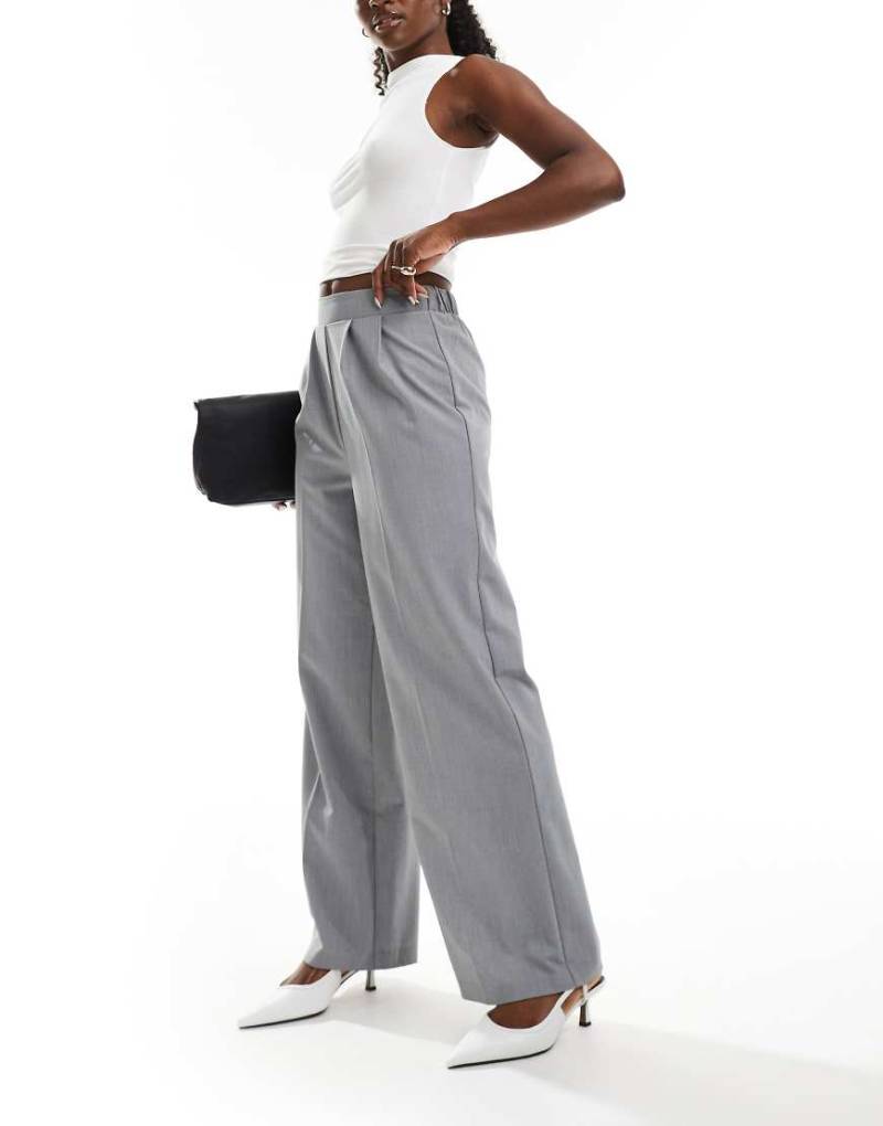 New Look - Hose zum Hineinschlüpfen in Grau mit weitem Bein von New Look