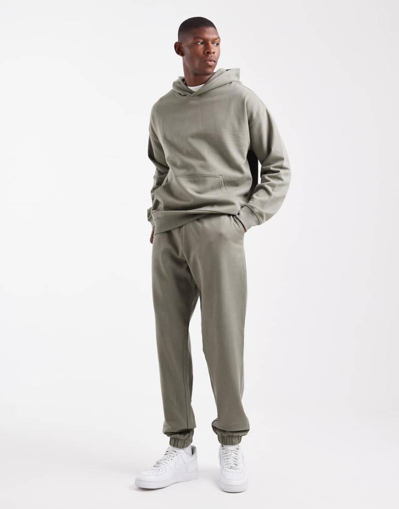 New Look - Jogginghose in dunklem Khaki, 300 g/m²-Grün von New Look