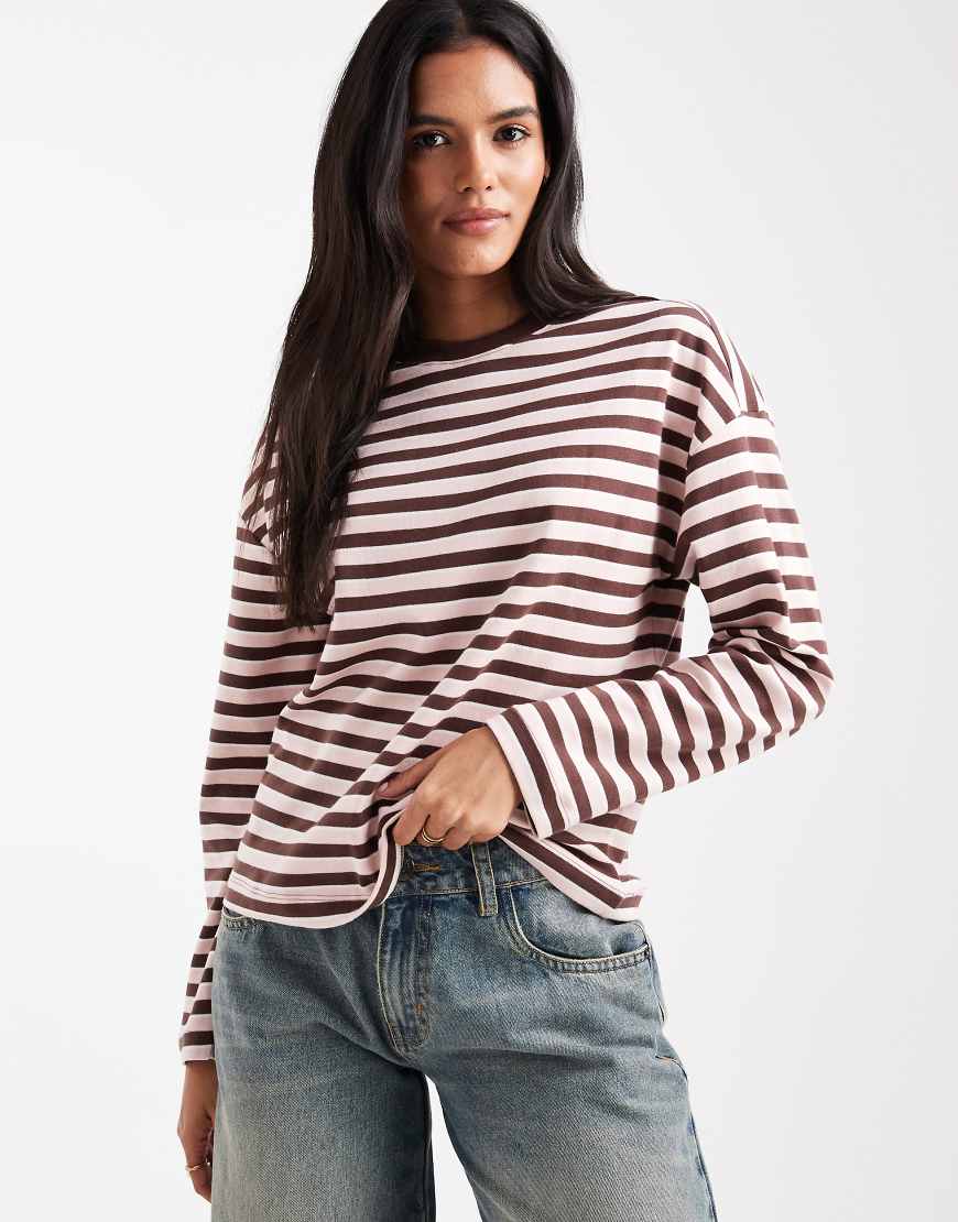 New Look - Langärmliges, kastiges Oberteil in gestreiftem Rosa von New Look