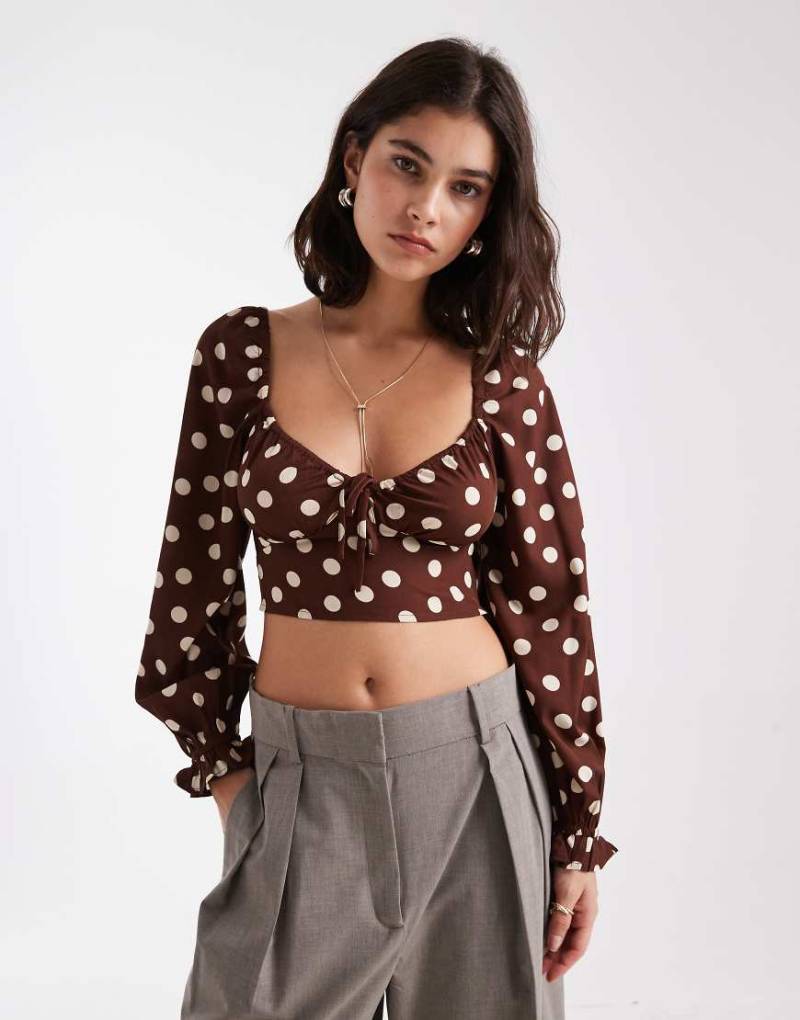 New Look - Langärmliges Milchmädchen-Oberteil in Braun mit Punkten-Brown von New Look