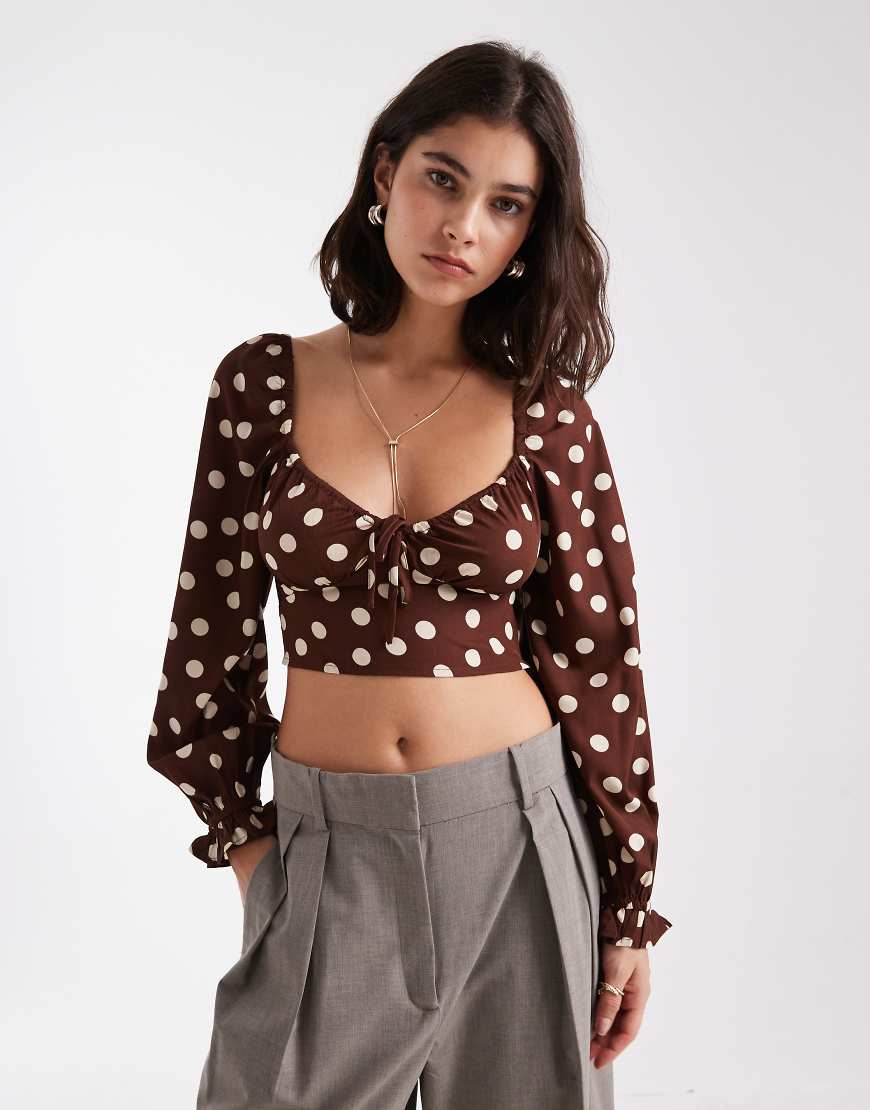 New Look - Langärmliges Milchmädchen-Oberteil in Braun mit Punkten-Brown von New Look