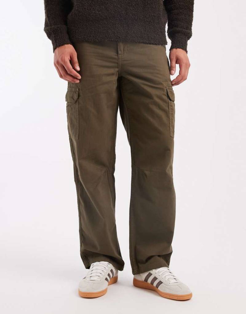 New Look - Legere Cargohose in dunklem Khaki-Grün New Look - Legere Cargohose in dunklem Khaki-Grün von New Look