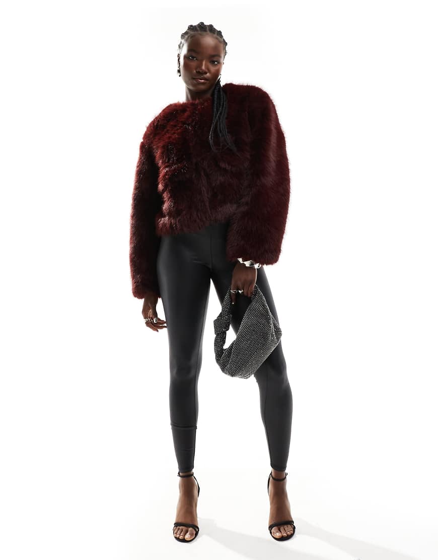 New Look - Leggings in glänzend Schwarz New Look - Leggings in glänzend Schwarz von New Look