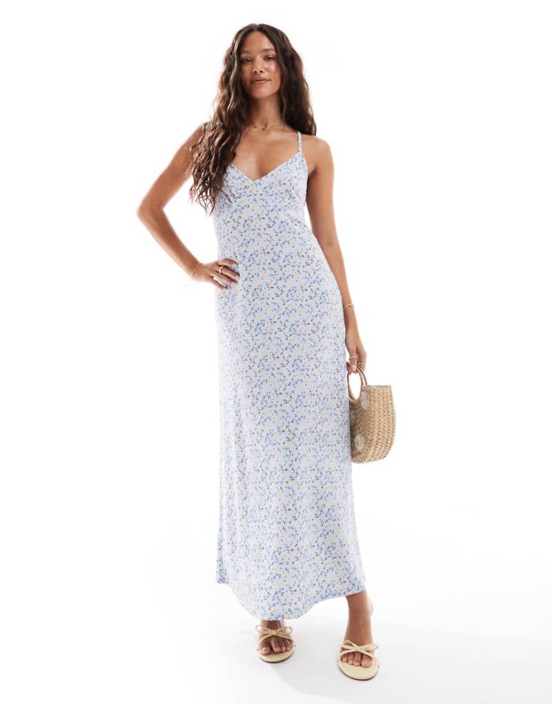 New Look - Midikleid in Blau mit Riemchenträgern, Blumenmuster und Knitterstruktur von New Look