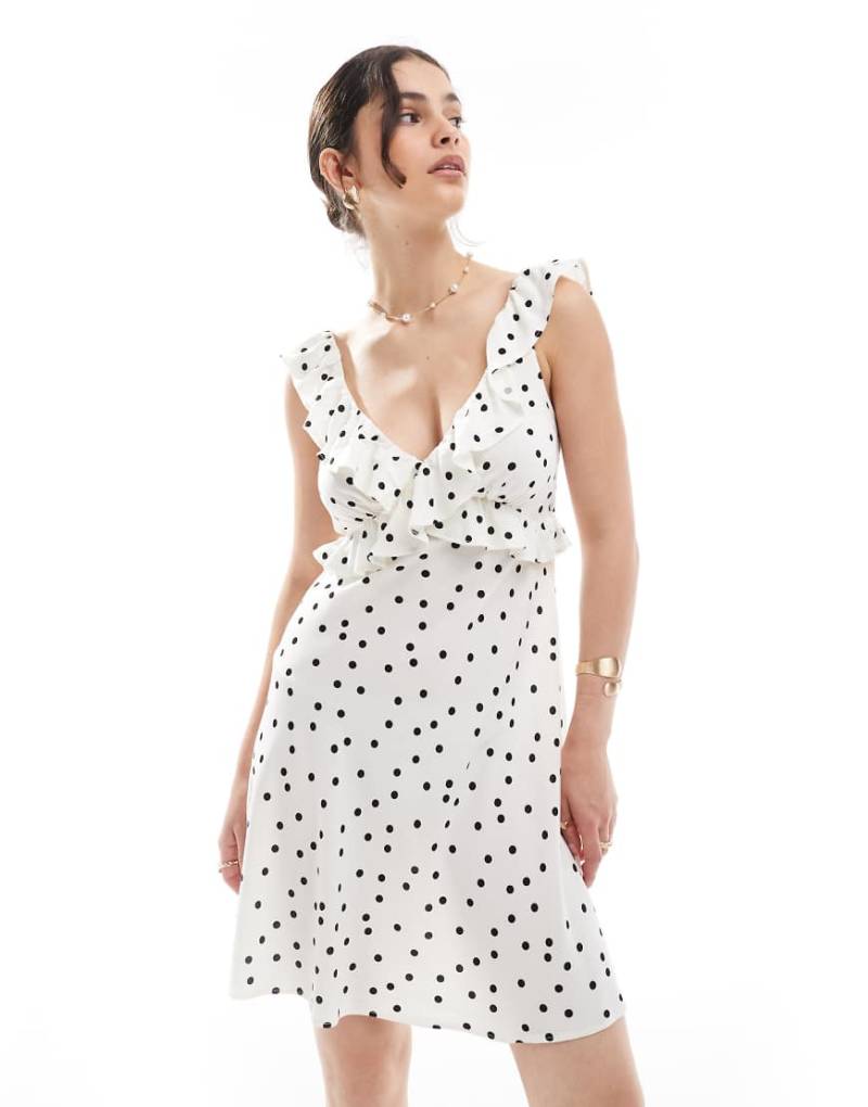 New Look - Minikleid in Weiß mit Punktemuster und Rüschenausschnitt von New Look