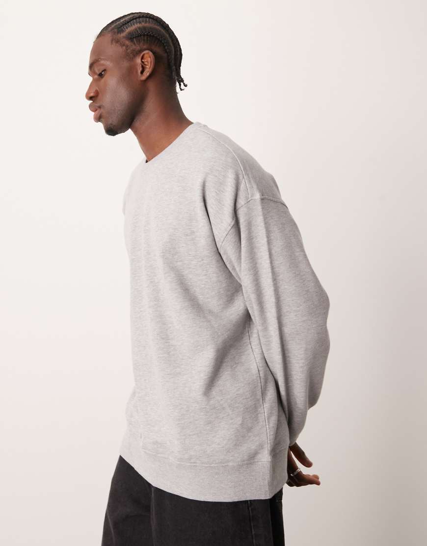 New Look - Oversize-Sweatshirt in Grau von New Look