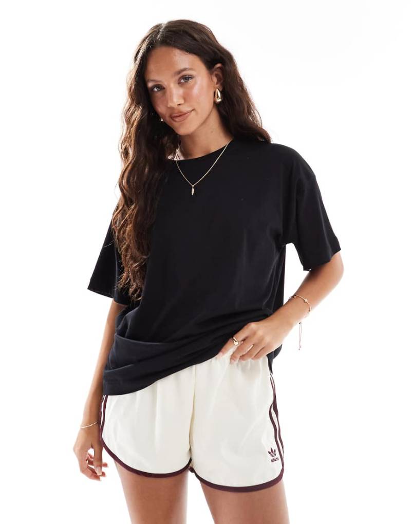 New Look - Oversize-T-Shirt in Schwarz von New Look