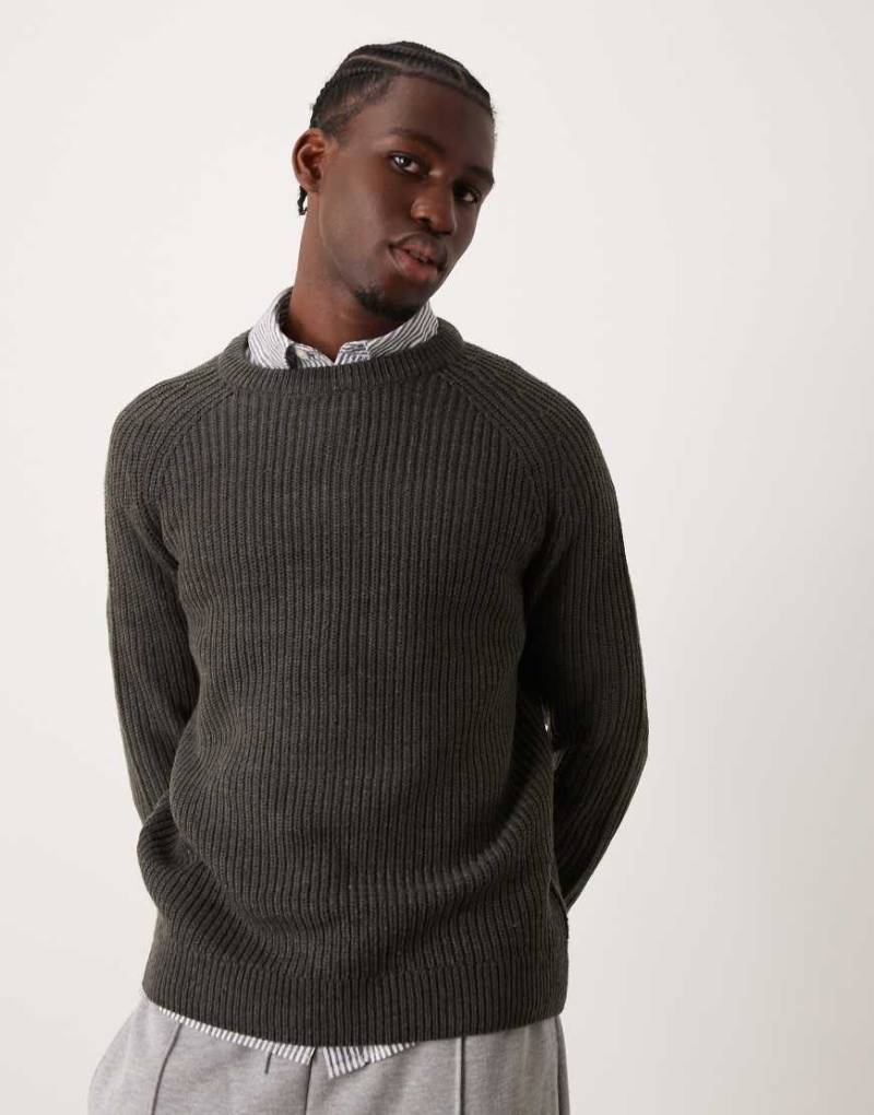 New Look - Pullover in Dunkelgrau mit Rundhalsausschnitt und Patentmuster von New Look