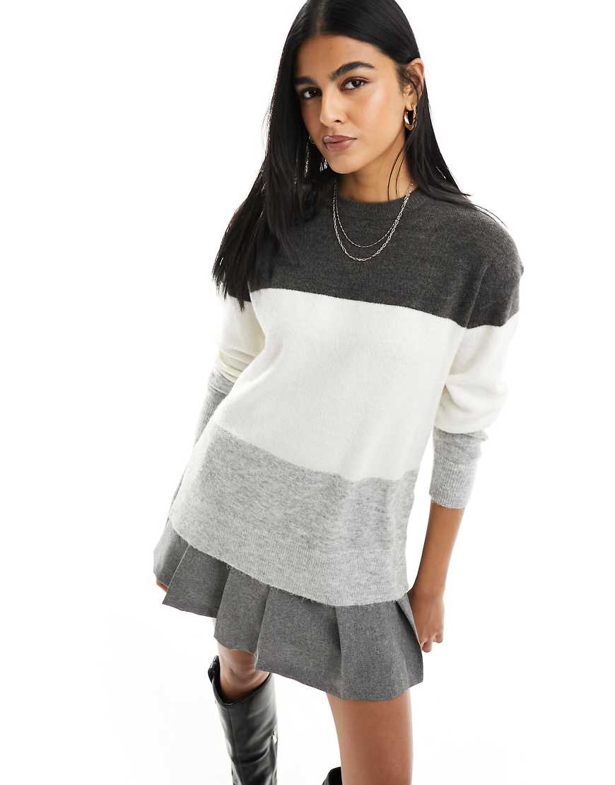 New Look - Pullover in Grau mit Farbblock-Design von New Look