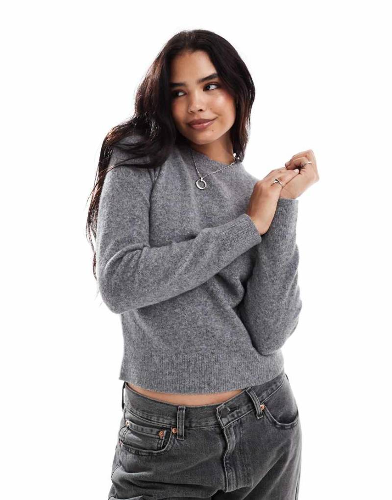 New Look - Pullover in Mittelgrau mit Rundhalsausschnitt von New Look