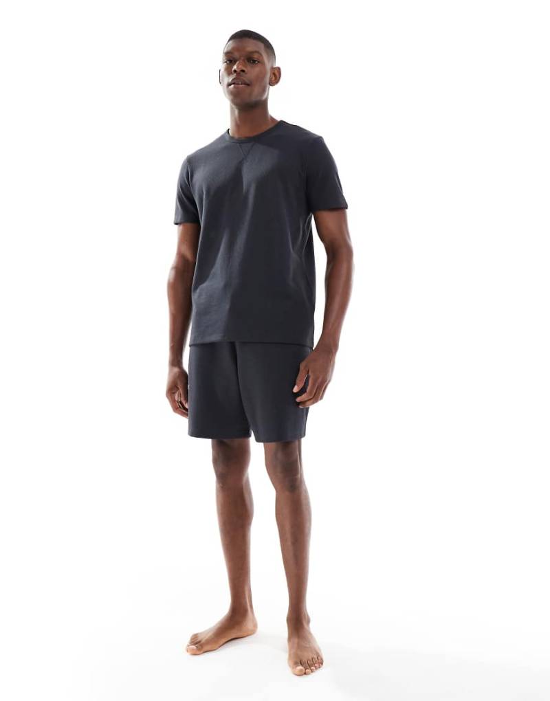 New Look - Pyjama-Shorts in Dunkelgrau mit Waffelstruktur, Kombiteil von New Look