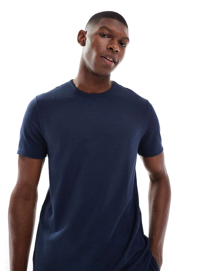 New Look - Pyjama-T-Shirt in Marineblau mit Waffelstruktur, Kombiteil New Look - Pyjama-T-Shirt in Marineblau mit Waffelstruktur, Kombiteil von New Look