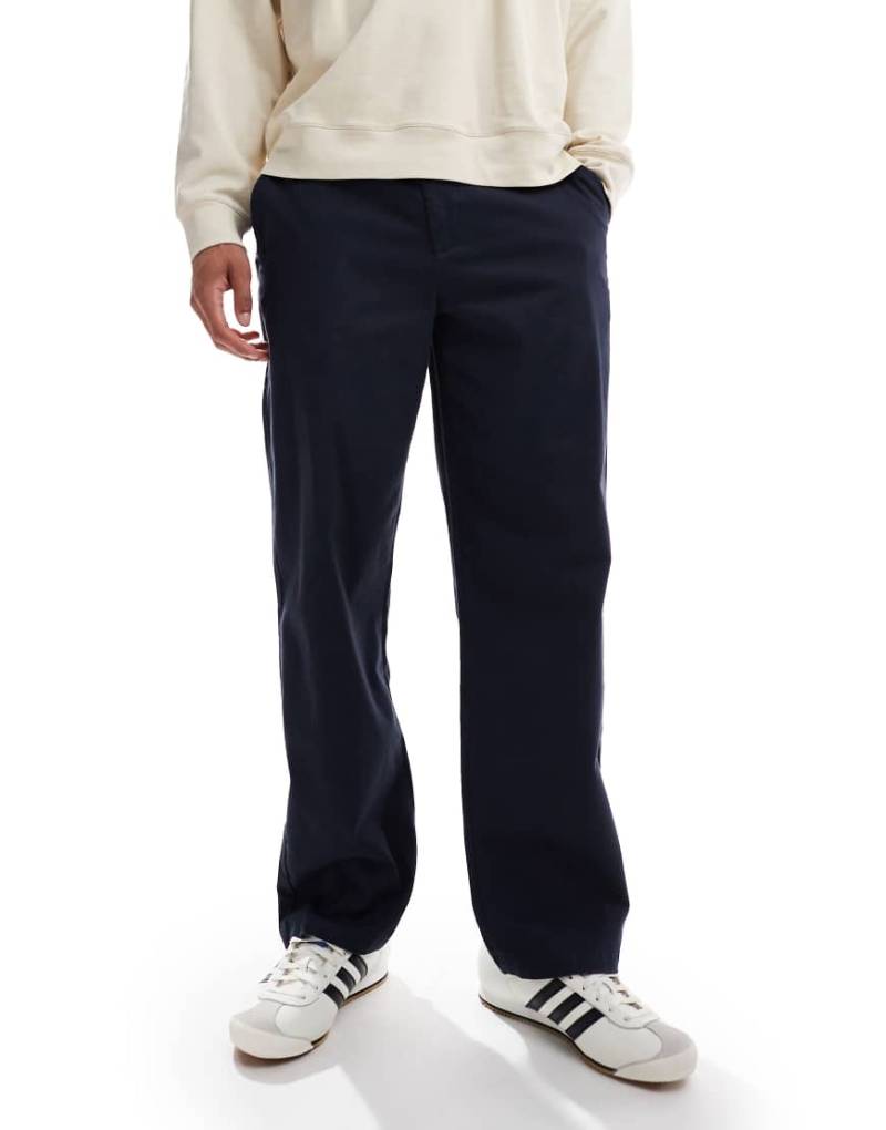 New Look - Relaxed Fit Chinohose in Marineblau von New Look