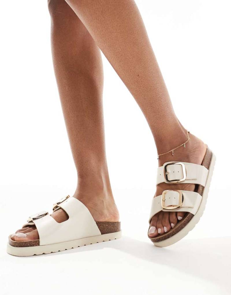 New Look - Sandalen in Wollweiß mit Schnallen und zwei Riemen von New Look