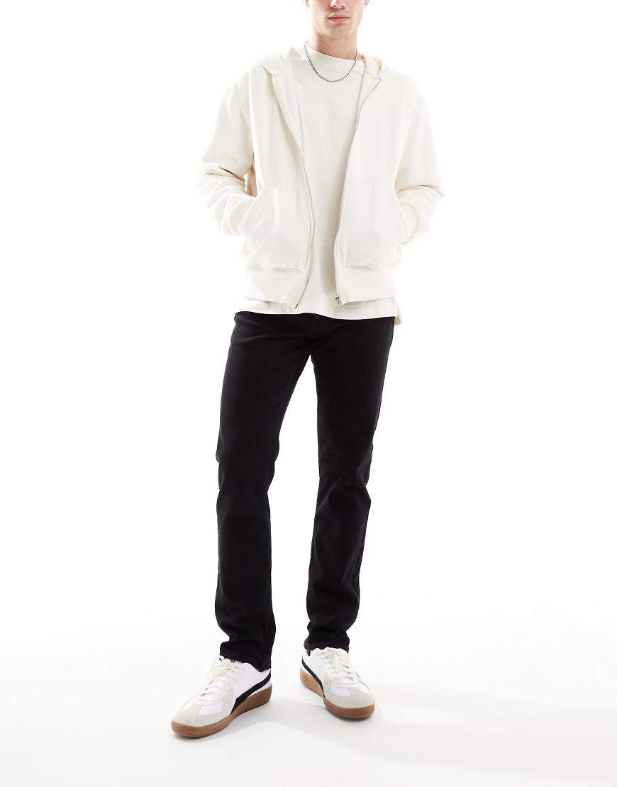 New Look - Schmale Jeans in Schwarz von New Look