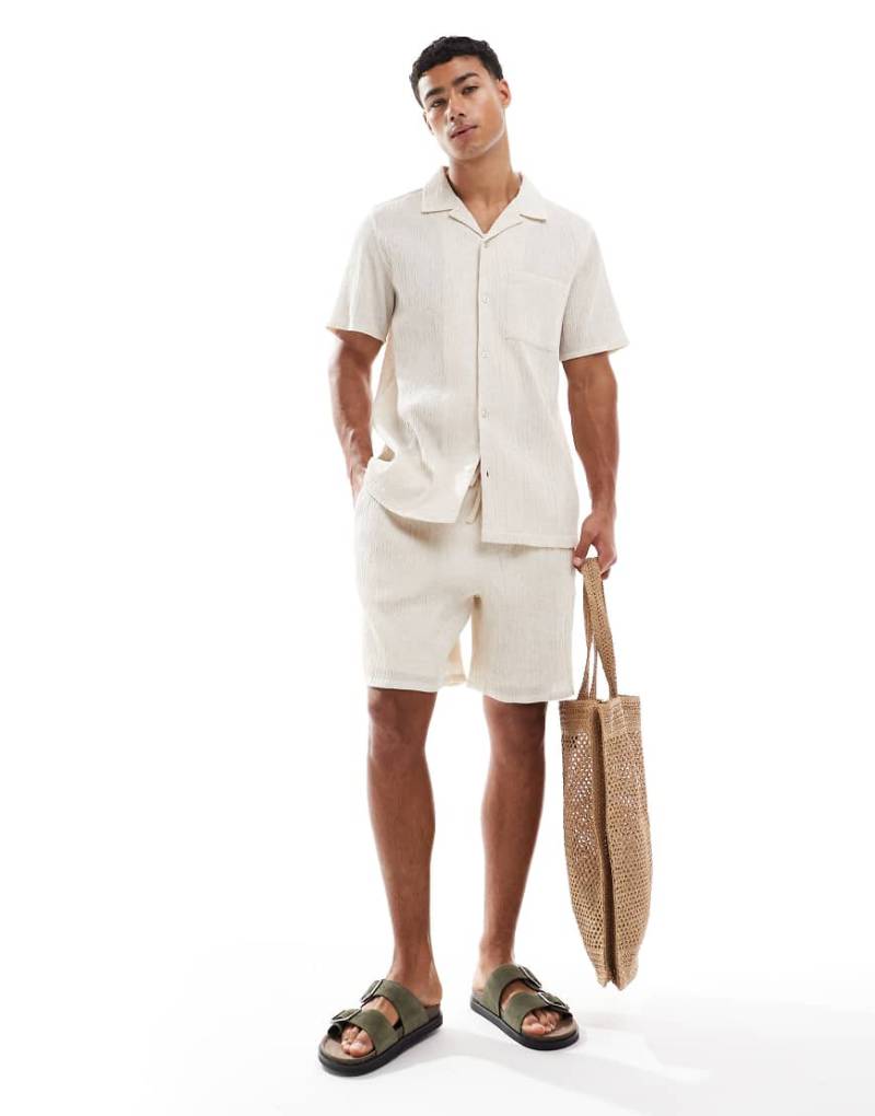 New Look - Shorts in Wollweiß mit Knitterstruktur, Kombiteil von New Look