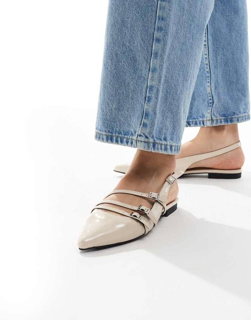 New Look - Slingback-Ballerinas in Cremeweiß mit Schnallenriemen von New Look