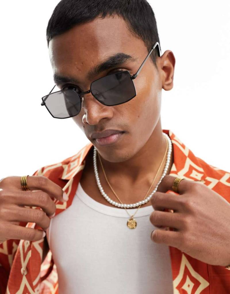 New Look - Sonnenbrille mit rechteckigem Metallgestell in Schwarz von New Look