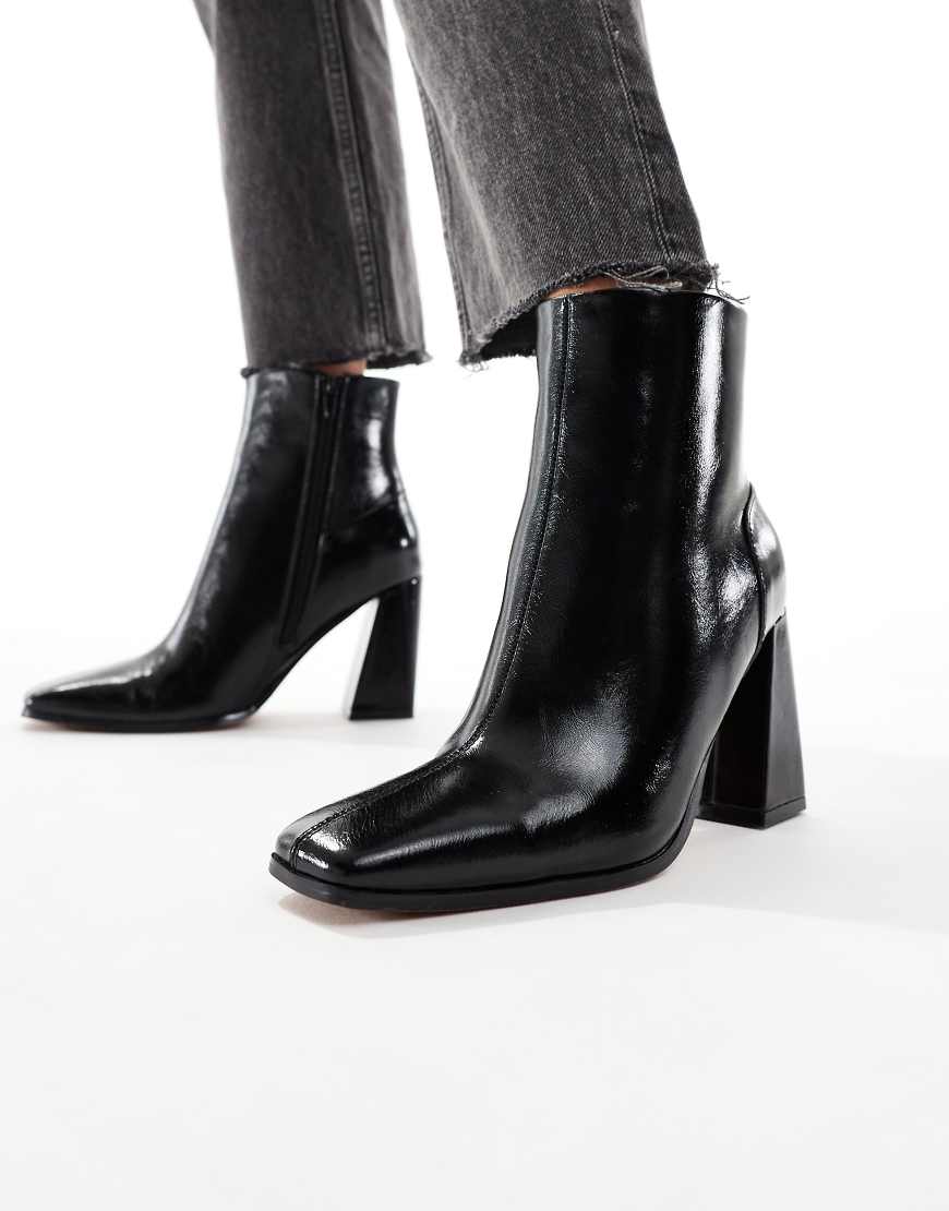 New Look - Stiefel in Schwarz mit eckiger Zehenpartie von New Look