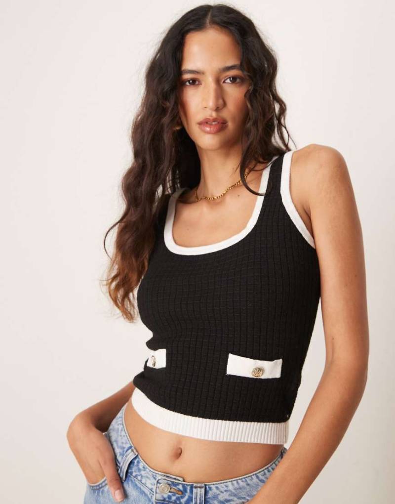 New Look - Strick-Trägertop in Schwarz mit Kontraststreifen von New Look