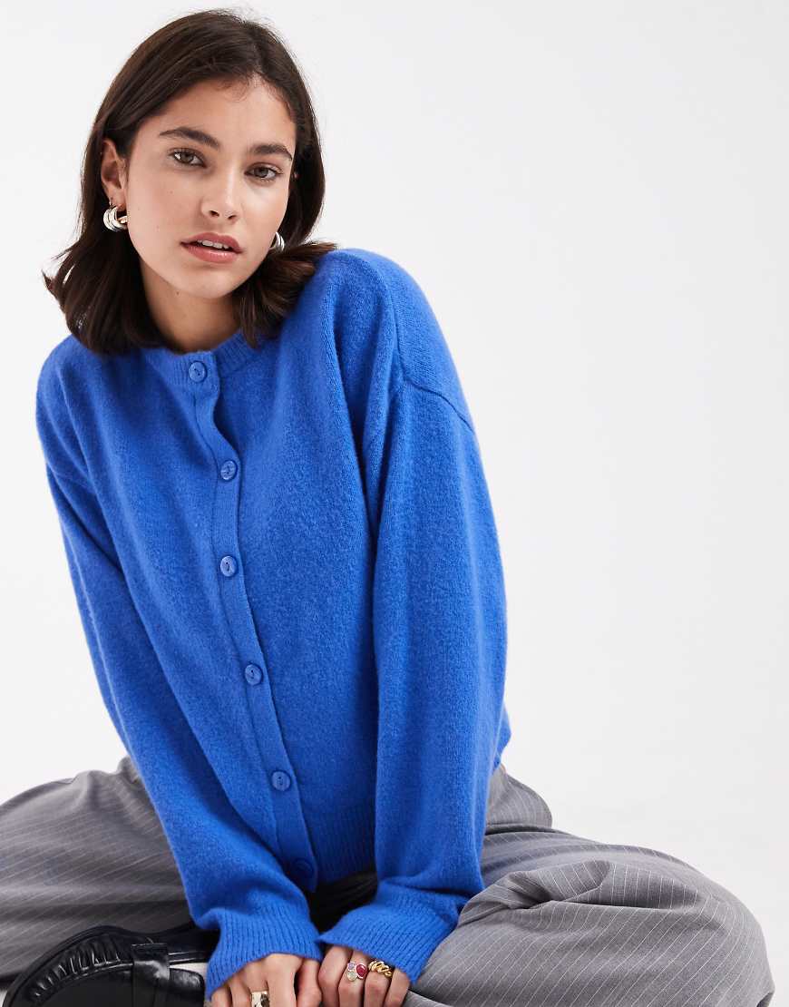 New Look - Strickjacke in Blau mit Rundhalsausschnitt von New Look