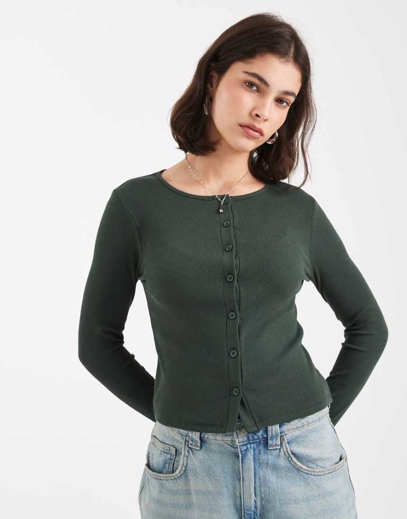 New Look - Strickjacke in Grün mit Rundhalsausschnitt von New Look