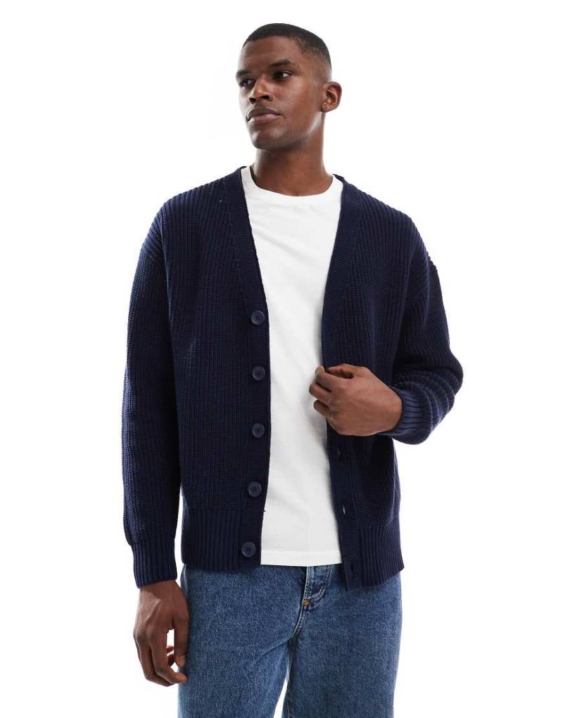 New Look - Strickjacke in Marineblau mit Patentmuster New Look - Strickjacke in Marineblau mit Patentmuster von New Look