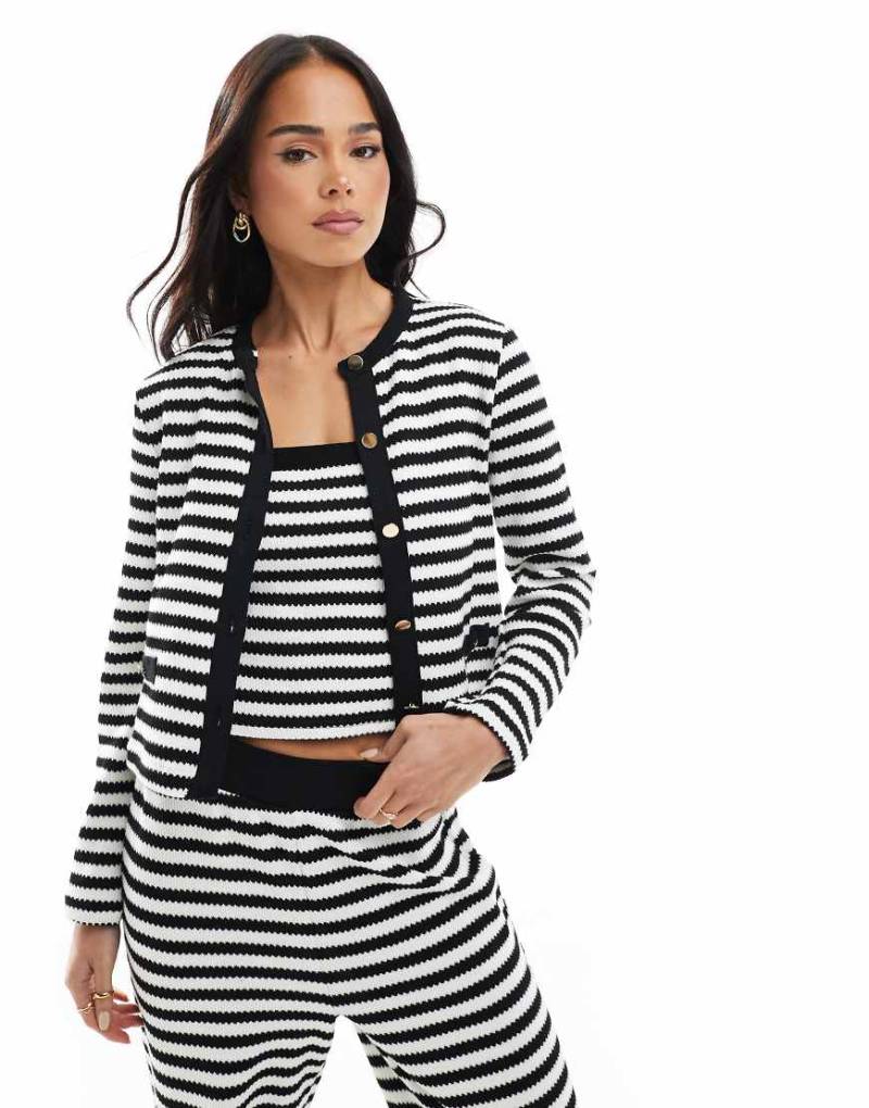 New Look - Strickjacke in Schwarz gestreift, Kombiteil von New Look