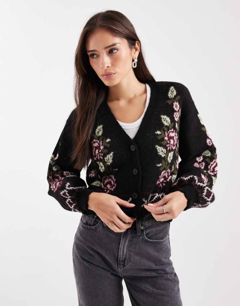 New Look - Strickjacke in Schwarz mit V-Ausschnitt und Blumenmotiven von New Look