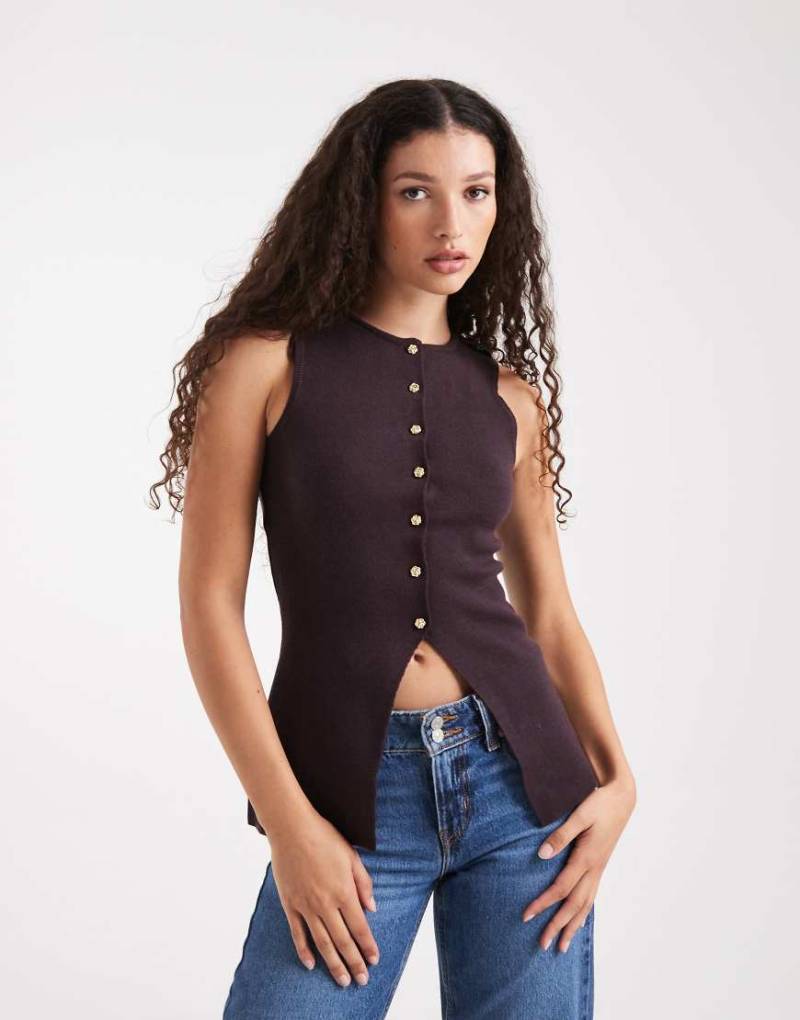 New Look - Strickweste in Lila mit Knopfleiste von New Look